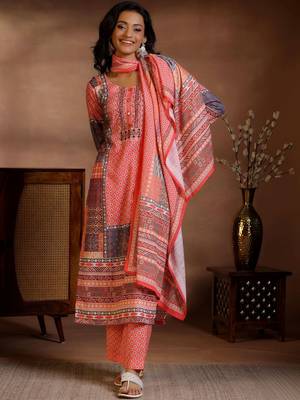 women ethnic motifs printed regular linen kurta with trousers & with dupatta 1