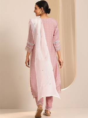 women ethnic motifs printed regular thread work kurta with trousers & with dupatta 4