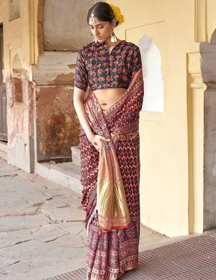 Brown ajrak printed block dabu saree 2