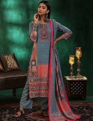 women ethnic motifs printed regular mirror work linen kurta with trousers & with dupatta 2