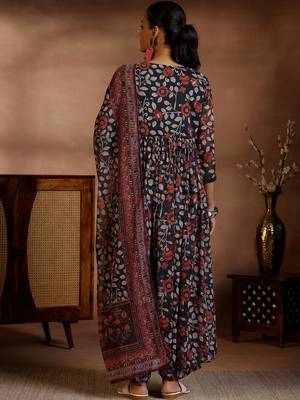 women floral printed empire kurta with palazzos & with dupatta 4