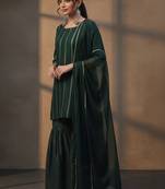 women ethnic motifs printed regular kurta with sharara & with dupatta