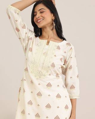 women ethnic motifs printed regular thread work kurta with dhoti pants & with dupatta 2