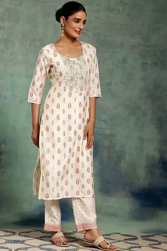 women ethnic motifs printed regular thread work kurta with trousers & with dupatta