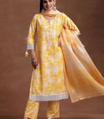 women dyed regular kurta with trousers & with dupatta