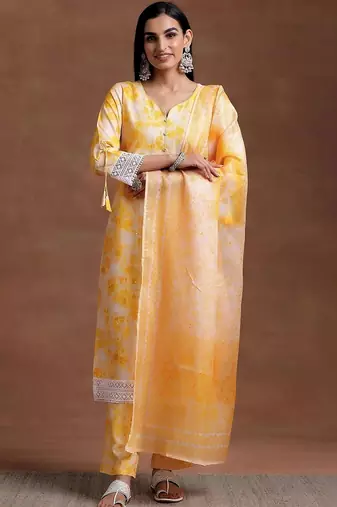 women dyed regular kurta with trousers & with dupatta