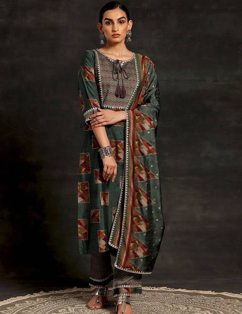 women printed regular kurta with palazzos & with dupatta