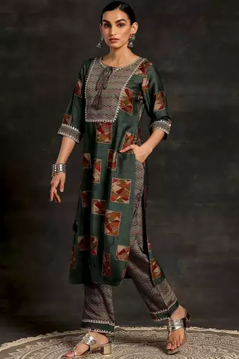 women printed regular kurta with palazzos & with dupatta