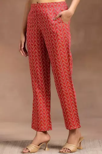 women ethnic motifs printed regular kurta with trousers & with dupatta