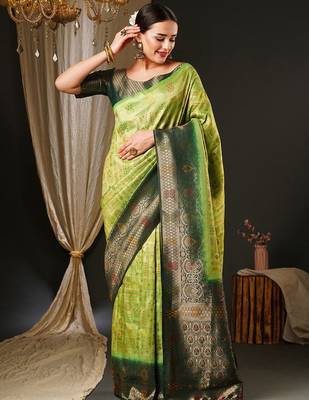 Green green & red ethnic motifs woven design zari kanjeevaram saree 1