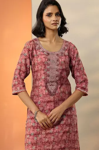 women ethnic motifs printed regular thread work kurta with trousers & with dupatta