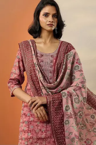 women ethnic motifs printed regular thread work kurta with trousers & with dupatta