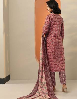 women ethnic motifs printed regular thread work kurta with trousers & with dupatta 6