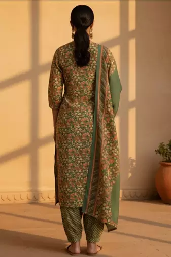 women floral printed regular kurta with dhoti pants & with dupatta