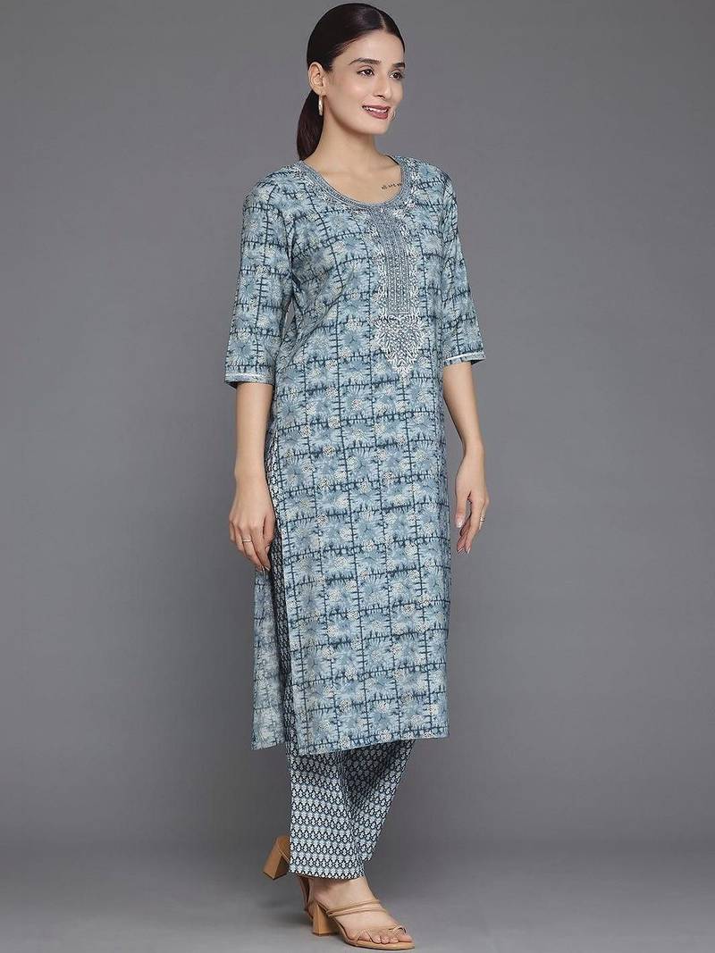 women ethnic motifs printed regular thread work kurta with trousers & with dupatta