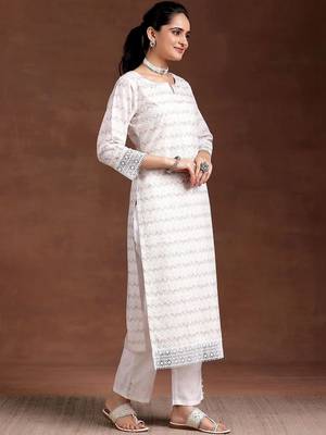 women printed regular kurta with trousers & with dupatta 6