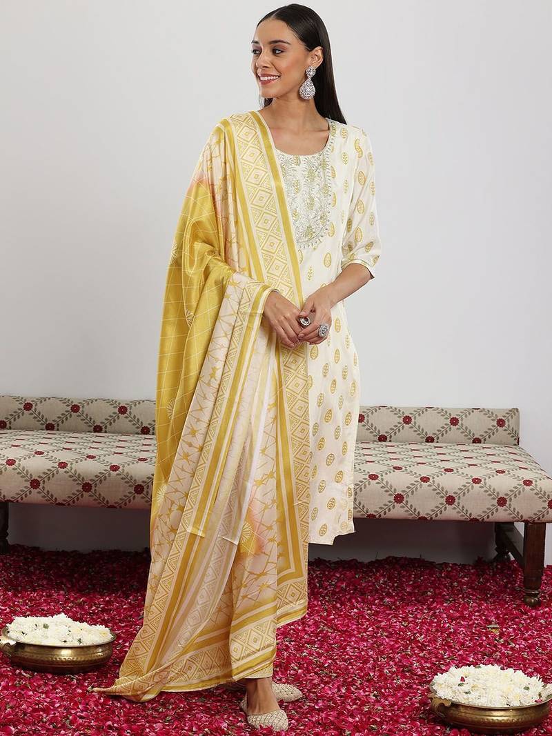 women ethnic motifs printed regular sequinned kurta with trousers & with dupatta
