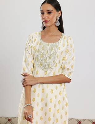 women ethnic motifs printed regular sequinned kurta with trousers & with dupatta 6