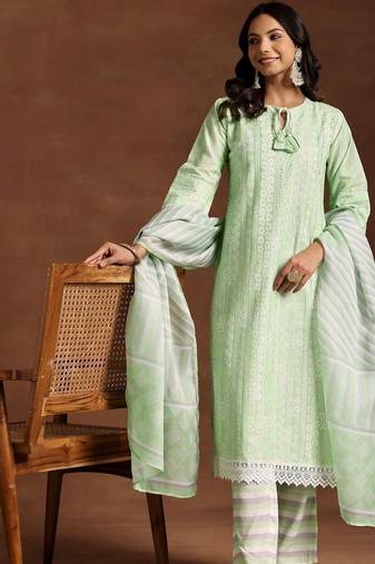 women ethnic motifs embroidered regular thread work kurta with trousers & with dupatta