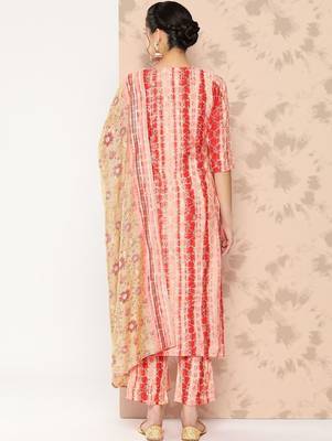 women dyed regular thread work kurta with trousers & with dupatta 3