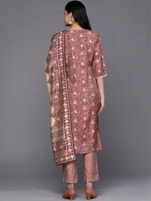 women ethnic motifs printed regular sequinned kurta with trousers & with dupatta 4