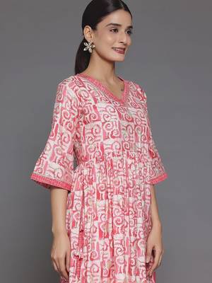women printed empire kurta with trousers & with dupatta 3