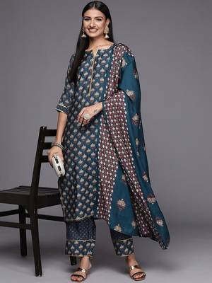 women ethnic motifs printed regular kurta with trousers & with dupatta 6