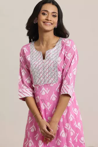 women ethnic motifs printed panelled thread work kurta with churidar & with dupatta