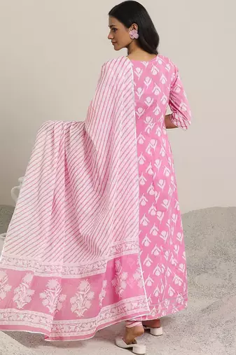women ethnic motifs printed panelled thread work kurta with churidar & with dupatta