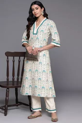 women floral printed regular kurta with trousers