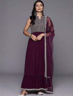 women ethnic motifs embroidered empire thread work kurta with trousers & with dupatta 1