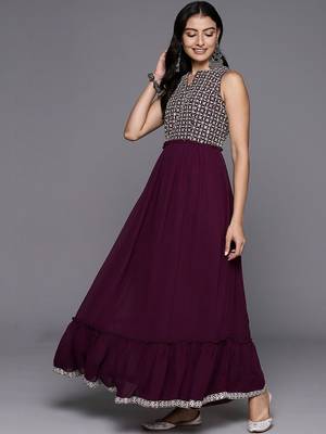 women ethnic motifs embroidered empire thread work kurta with trousers & with dupatta 2