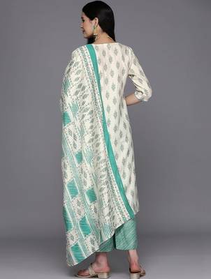 women ethnic motifs printed regular kurta with palazzos & with dupatta 3