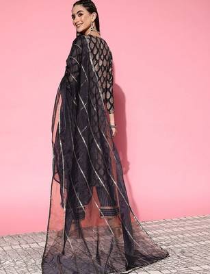 women ethnic motifs regular kurta with trousers & with dupatta 5
