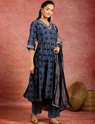 women bandhani printed regular gotta patti kurta with trousers & with dupatta 4