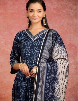 women bandhani printed regular gotta patti kurta with trousers & with dupatta 5