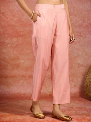 women printed regular thread work kurta with trousers & with dupatta 4