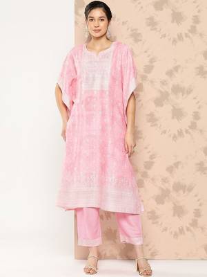 women ethnic motifs printed regular kurta with trousers 4