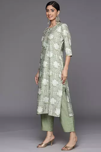 women floral printed regular kurta with trousers & with dupatta