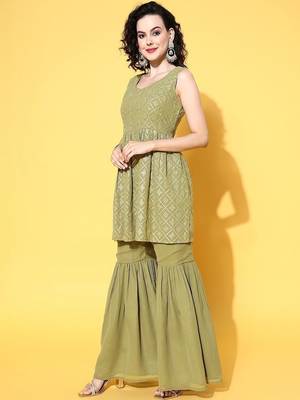 women tiered kurti with sharara & with dupatta 3