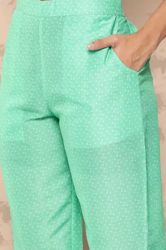women ethnic motifs printed regular kurta with trousers