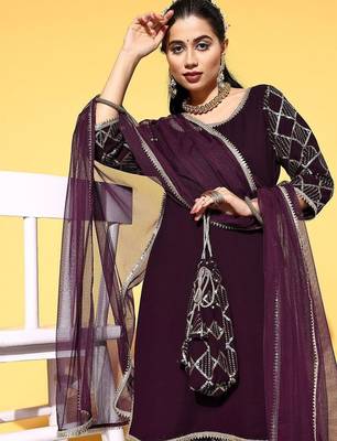 women geometric sequinned georgette straight kurta with sharara & dupatta 4