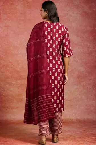 women ethnic motifs printed regular kurta with trousers & with dupatta