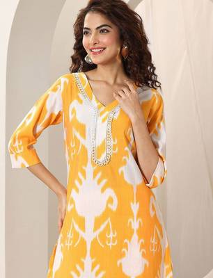 ethnic motifs printed v-neck kurta with salwar 3