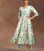women floral printed panelled kurta with trousers
