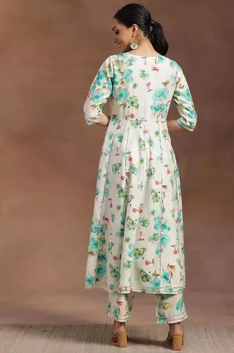 women floral printed panelled kurta with trousers