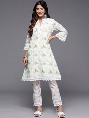 women printed regular kurta with trousers 1