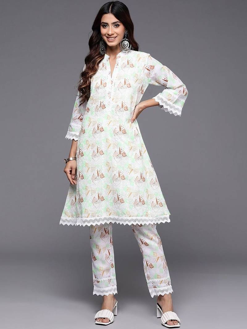 women printed regular kurta with trousers