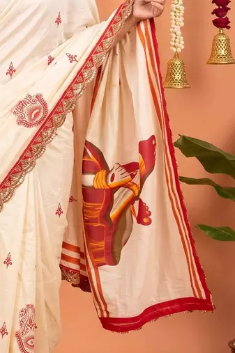 Off white women ethnic motifs embroidered designer garad saree