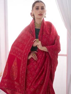 Red woven design zari satin heavy work banarasi saree 2